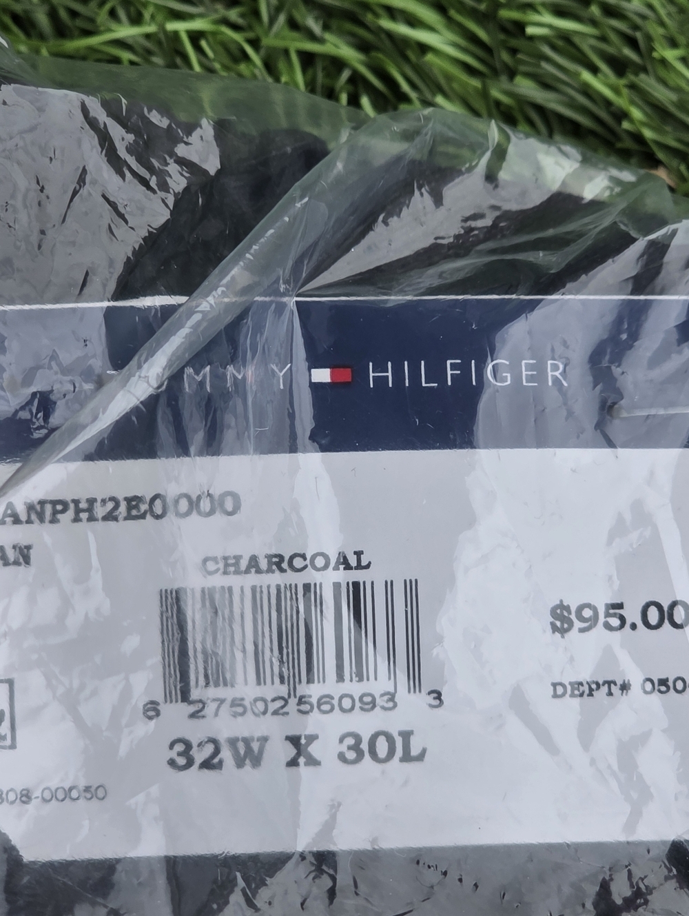 Tommy Hilfiger Mens Dress Pants 32x30 Charcoal Wrinkle Free Career NWT $95 - Picture 4 of 6
